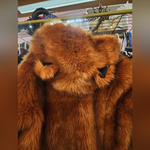 SpiritHoods Vamp Wolf Coat - Picture 8 of 10